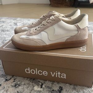 Dolce Vita Cream and White Casual “Notice” Sneakers